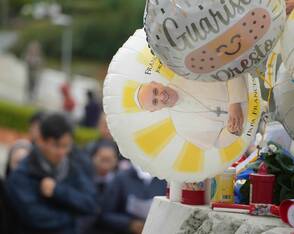 Papst im Gemelli-Krankenhaus in Rom